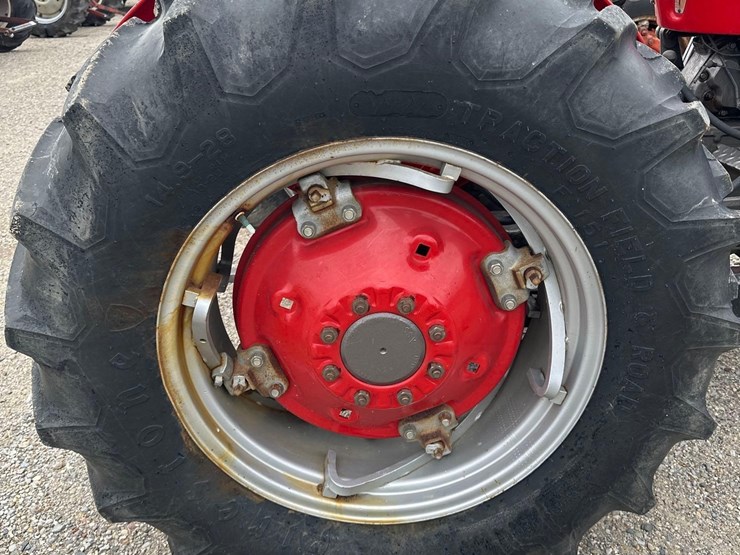 massey-ferguson-65-image-10