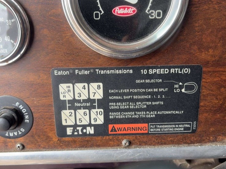 1997-peterbilt-362-image-43
