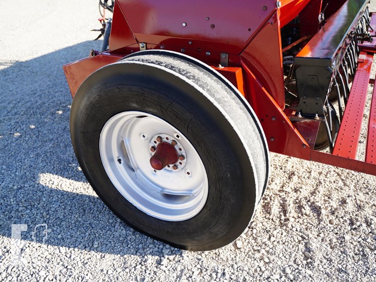 case-ih-5300-image-24