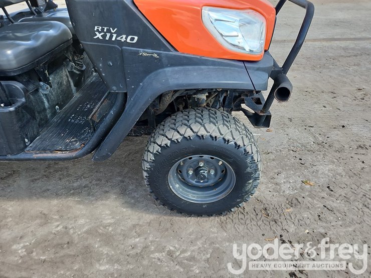 2022-kubota-rtvx1140-image-8