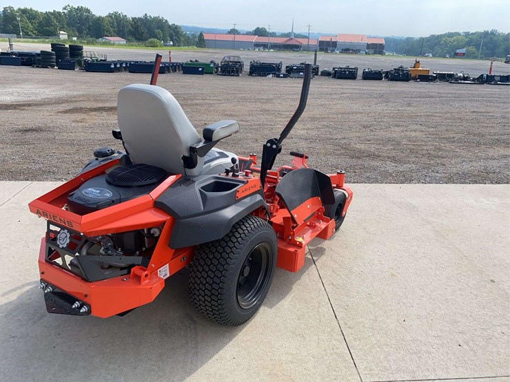 2023-ariens-91161-zero-turn-mower-image-4