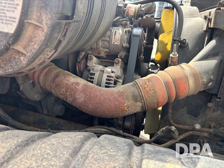 2007-international-durastar-4300-image-25
