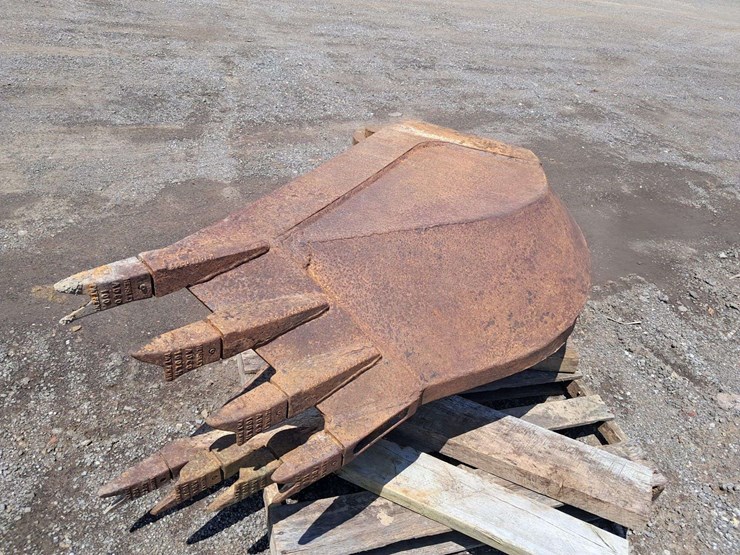 adco-v-24"-rock/frost-bucket-image-3