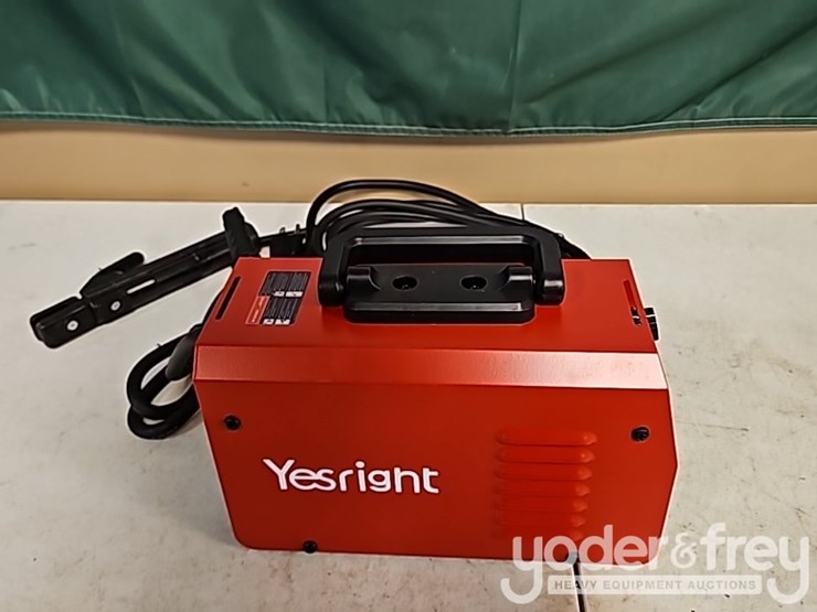 unused-yesright-arc-200s-intelligent-welding-machine,-100v-50/60hz,-inverter-welding-20a/20.8v-200a/28v,-4"-vice-image-5