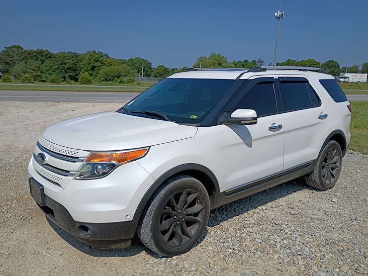 2013-ford-explorer-image-2