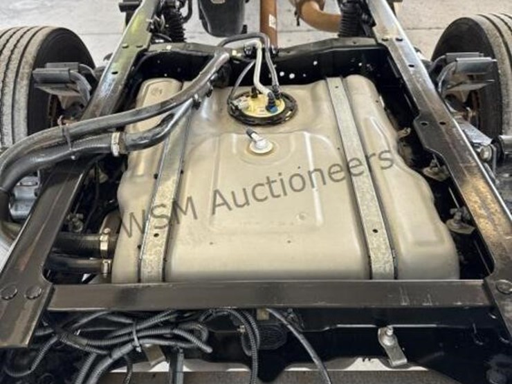 2016-ford-f550-image-10
