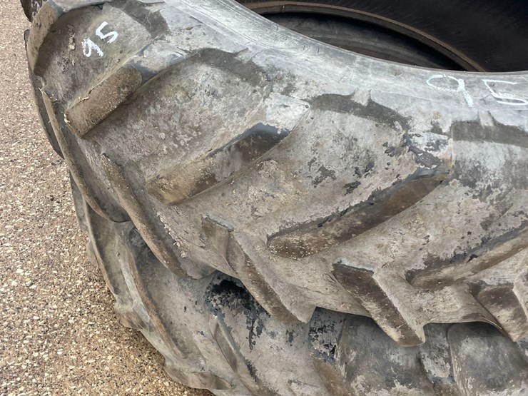 2-michelin-380/85r34-tractor-tires-image-4