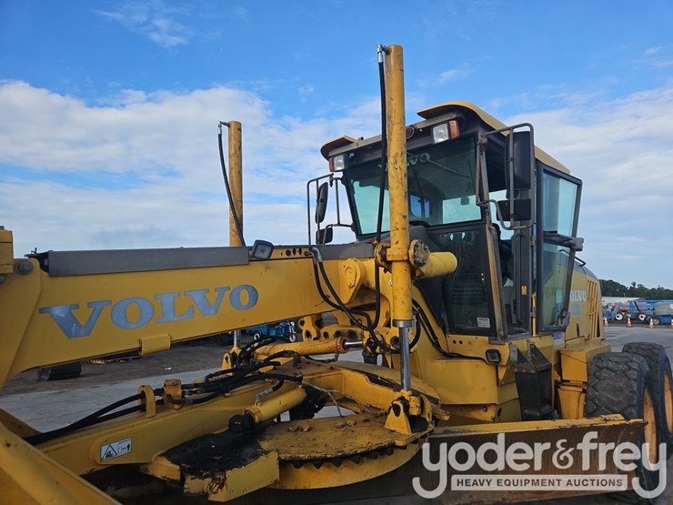 2005-volvo-g930-image-17