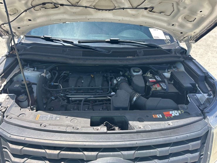 2016-ford-explorer-image-9