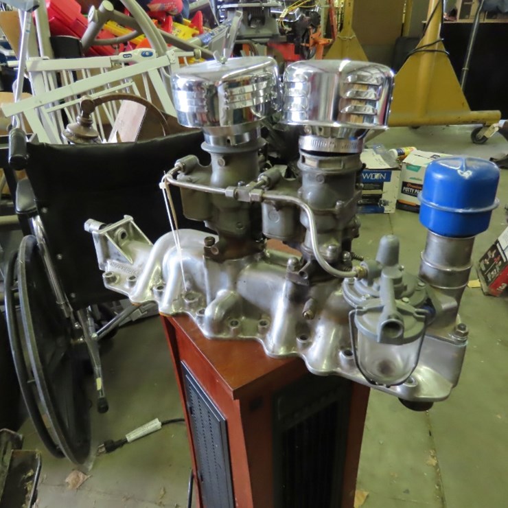 Offenhauser Flathead Intake with Carbs
