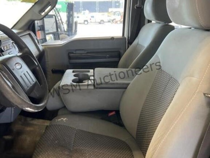 2011-ford-f350-image-22