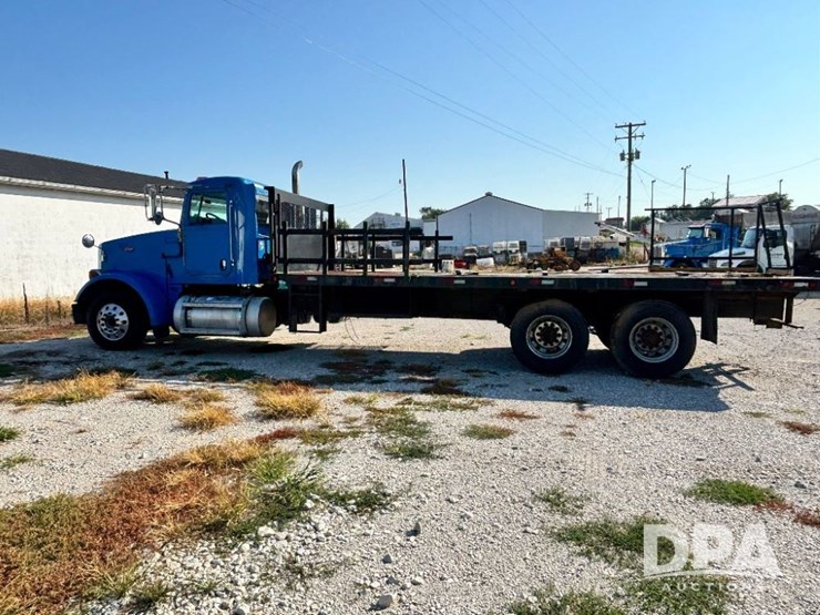 2014-peterbilt-365-image-13