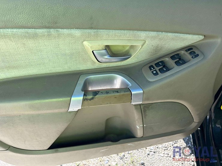2008-volvo-xc90-image-11