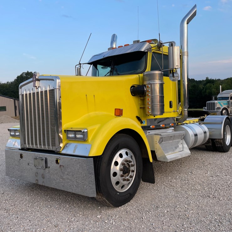 2007 KENWORTH W900L