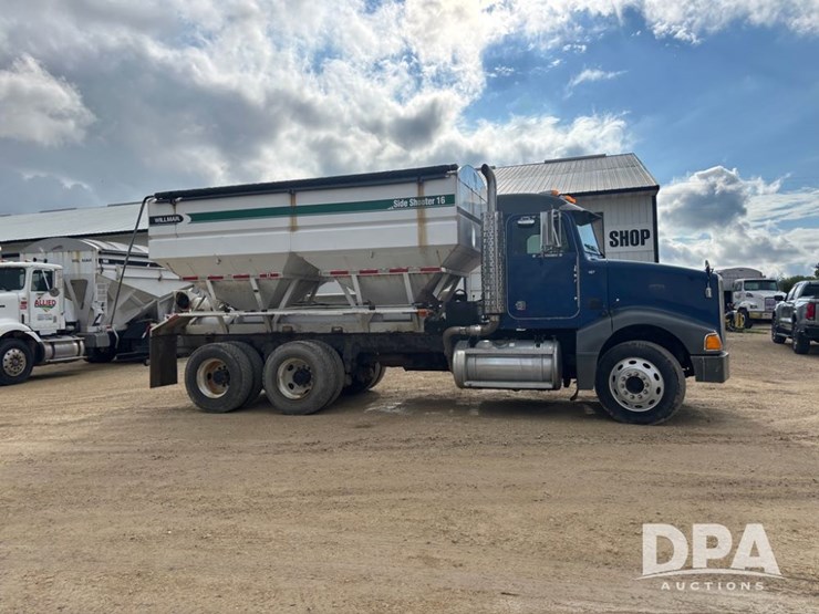 1998-peterbilt-385-image-18