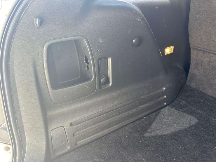 2010-ford-edge-se-image-24
