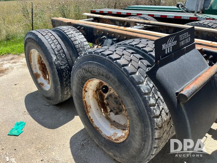 2005-freightliner-truck-(jn2399,-unit-277052)-image-26