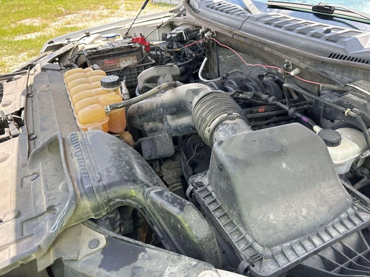 2016-ford-f150-image-8