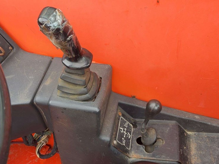 2012-jlg-g6-42a-image-33