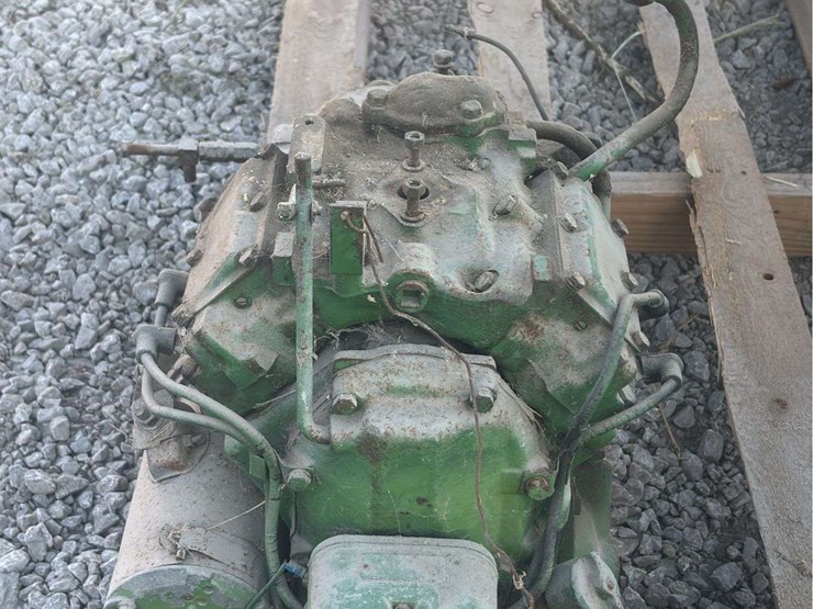 john-deere-4-cylinder-pony-motor-image-8
