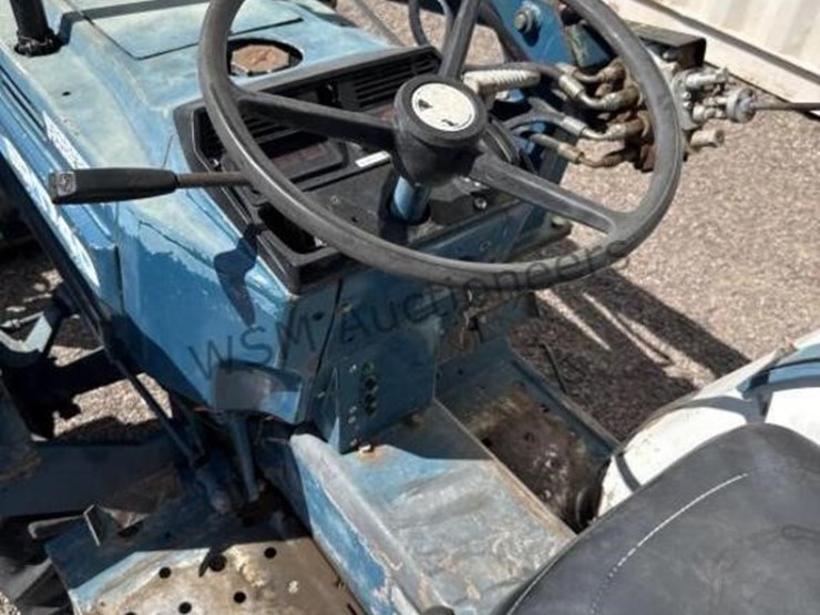 shibaua-sp1740-loader-tractor-image-18