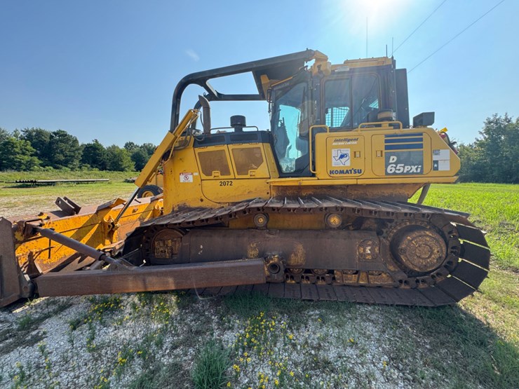2019-komatsu-d65-image-5