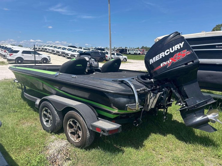 2017-nitro-z-19ft-bass-boat-with-26ft-t/a-boat-trailer-image-4