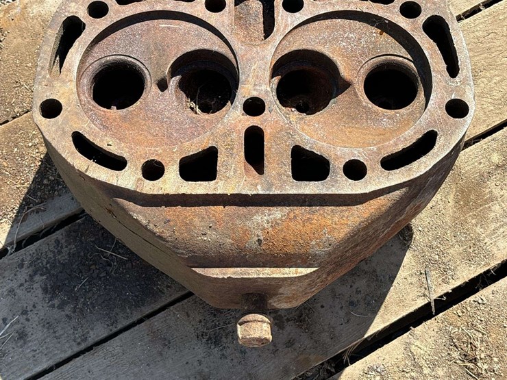 john-deere-model-g-head-image-15