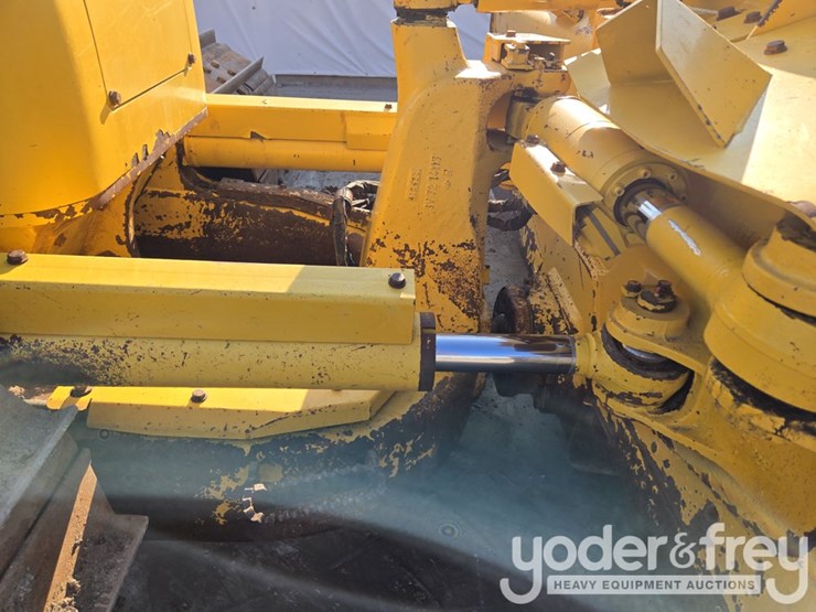 2023-komatsu-d61pxi-24-image-33