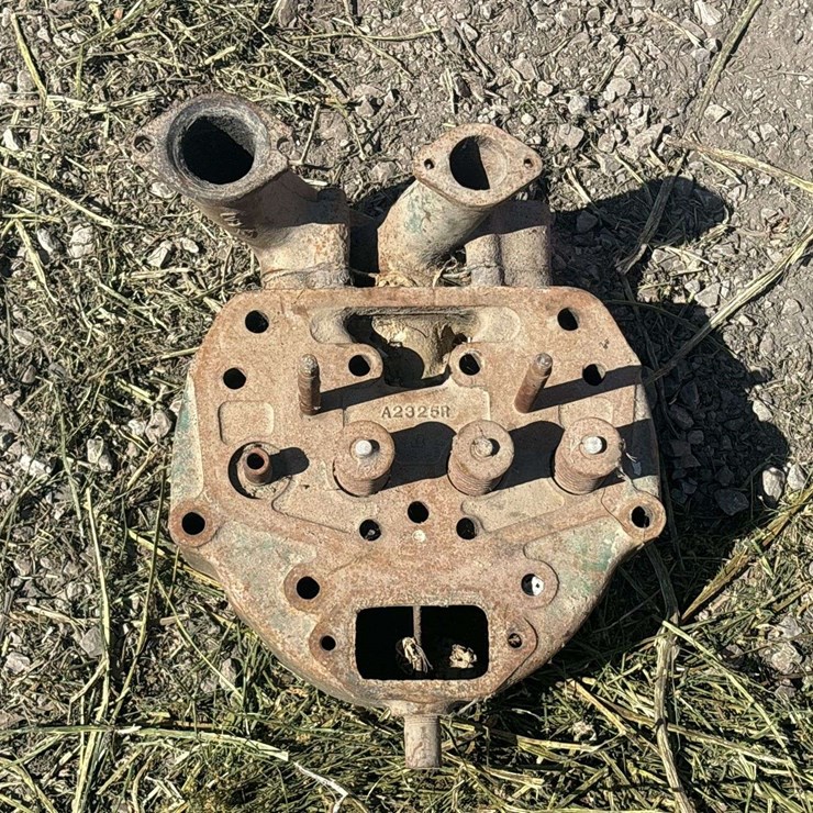 John Deere Model A Head