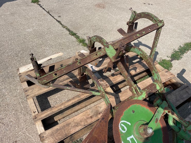john-deere-plow-&-30”-cultivator-image-5