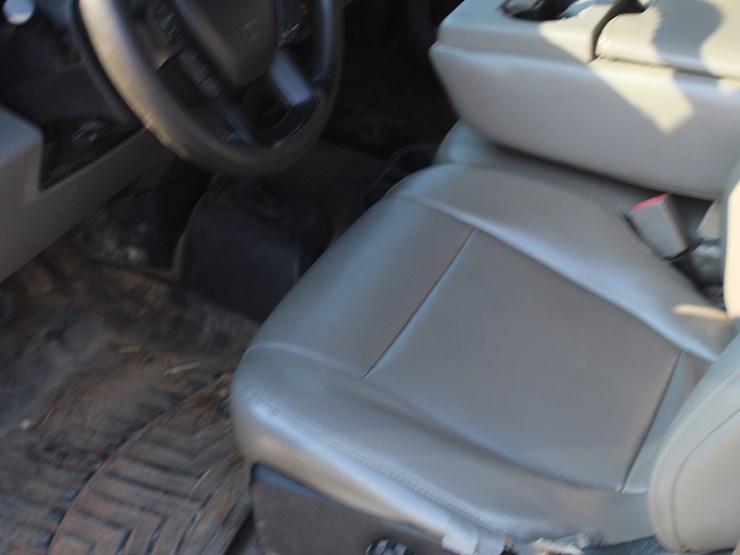2019-ford-f350-xl-image-9