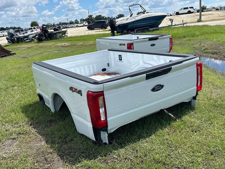 ford-super-duty-pickup-truck-bed-image-4