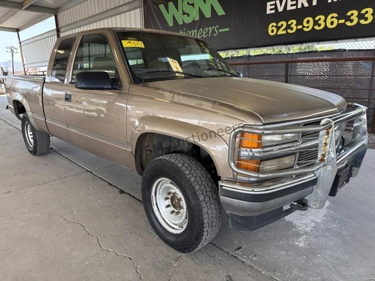 1997-chevrolet-2500-image-2