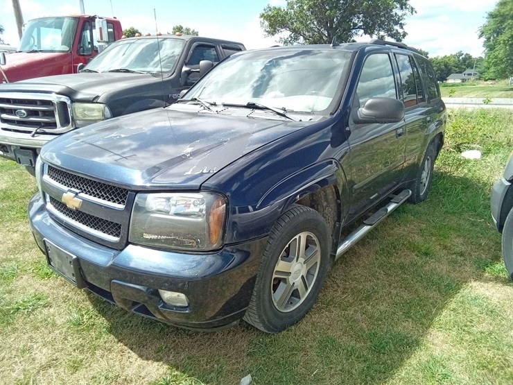 2008-chevrolet-trailblazer-image-3