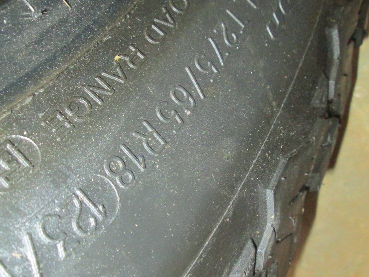 #53-•-#26936-•-lot-of-(4)-bf-goodrich-275/85r18-tires-image-3