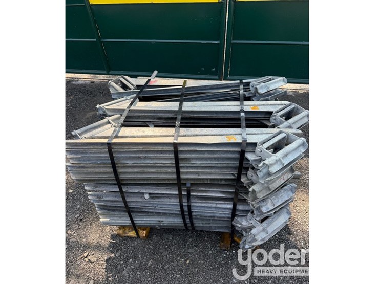 doka-tripods-bundle-of-40no-doka-tripods-good-condition-(selling-offsite,-210-beach-rd,-west-haverstraw,ny-10993)-image-5