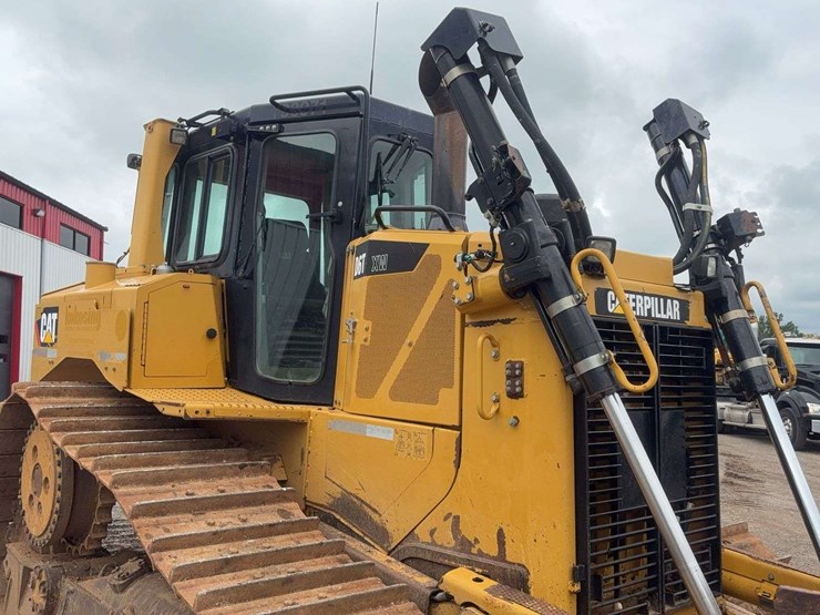 2013-caterpillar-d6t-xw-image-28