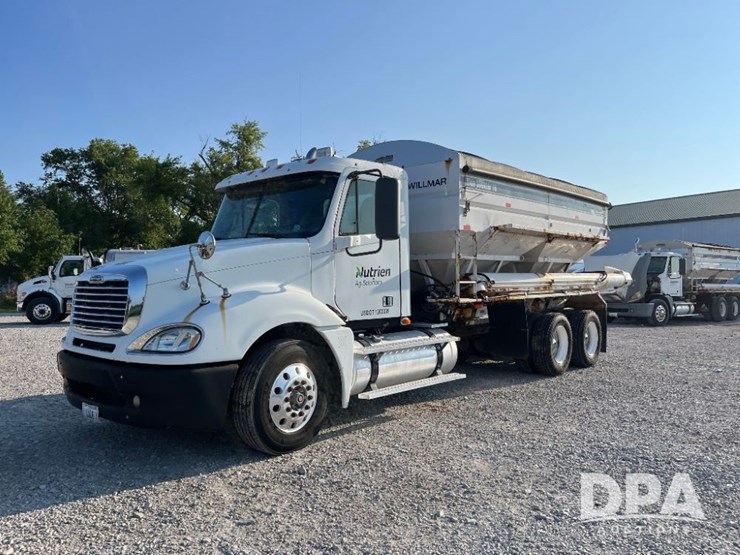 2007-freightliner-dry-tender-truck-(jn2723,-unit-108073)-image-1