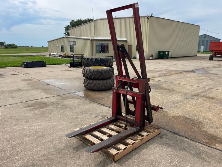 westendorf-3pt-fork-lift-image-1