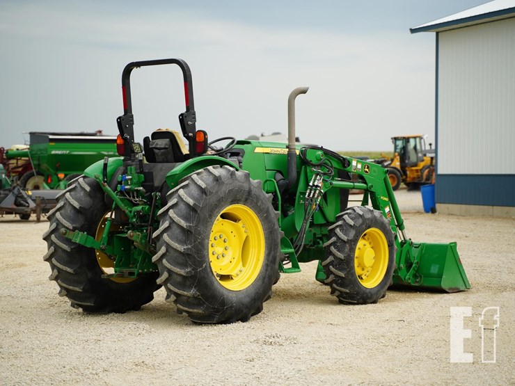 2013-john-deere-5100e-image-5