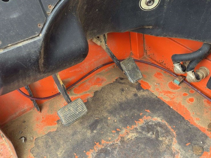 2006-jlg-g6-42a-image-33