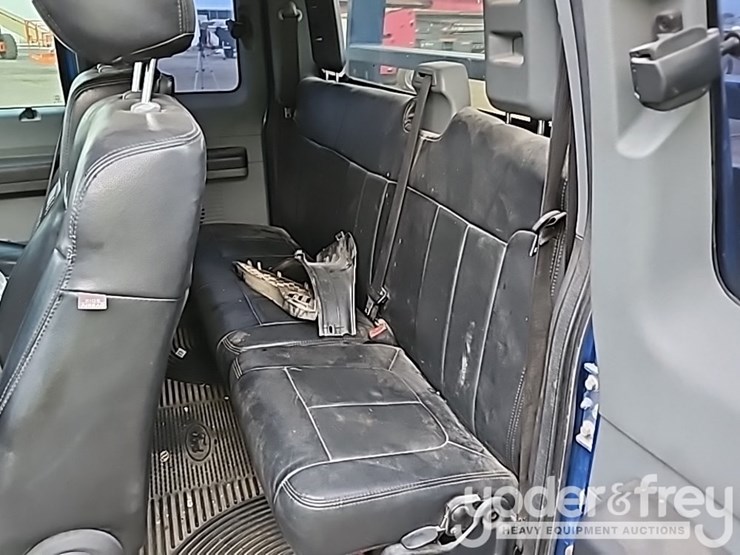 2014-ford-f550-xl-image-29