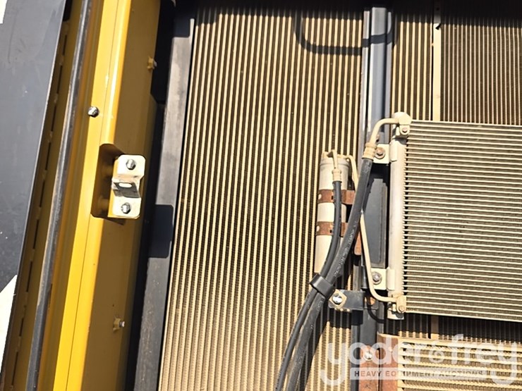 2015-caterpillar-336-f-image-51