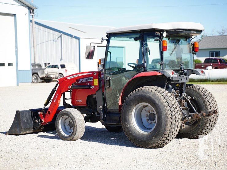2014-massey-ferguson-1758-image-7