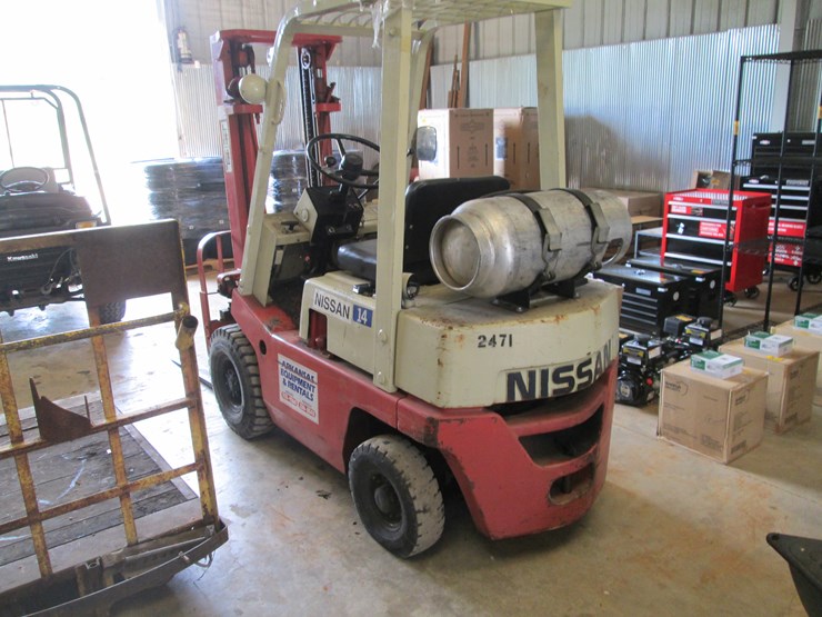 #12-•-#26939-•-nissan-14-3000lb-pneumatic-tire-forklift-nf01m14-image-4
