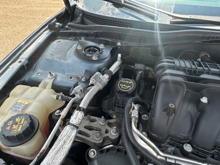 #23032-•-2012-ford-fusion-image-61