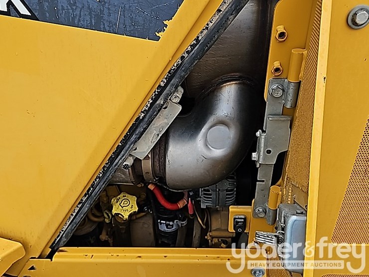 2018-deere-850k-image-51