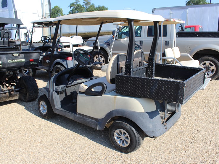 #23040-•-club-car-golf-cart,-white-|-parts-or-repair-image-4