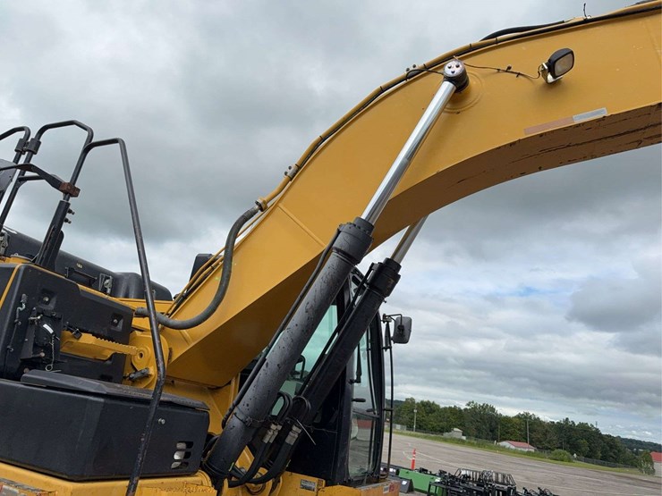 2013-caterpillar-329el-image-39